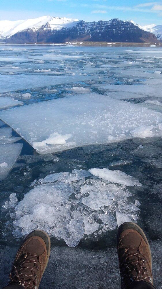 Au bord du lac gelé