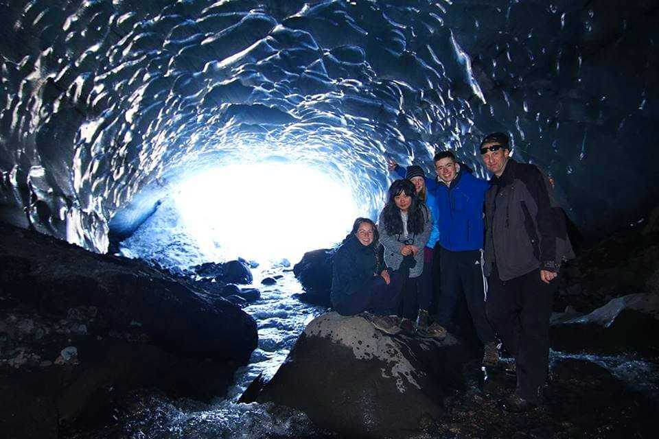 Road trip en Islande : 4 cascades et 2 grottes de glace à voir absolument !