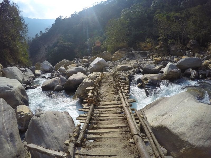 pont en bois dans les Annapurnas